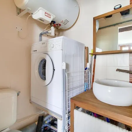 Charming Studio In The Heart Of Apartment Paris
