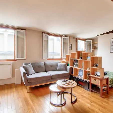 Charming Studio In The Heart Of Apartment